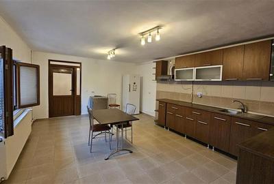 Casă individuală cu 3 camere cu Canalizare în Roșu - 17