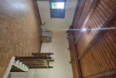 Casă cu 6 camere în Central - 2