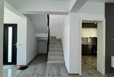 Duplex cu 4 camere cu Canalizare în Lunca Cetățuii - 14