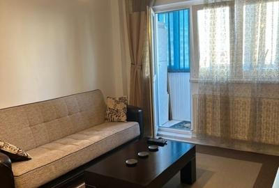 Apartament cu 2 camere semidecomandat, mobilat în Polonă - 12