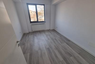 Apartament cu 3 camere decomandat în Tătărași - 3