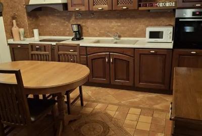 Apartament cu 3 camere decomandat în Central - 3