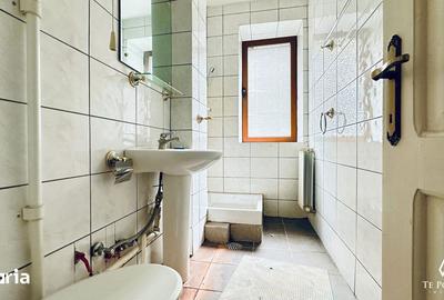 Casă cu Teren 625 Mp în Central - 3