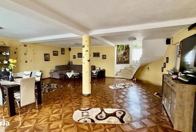 Casă cu 4 camere în Dângești - 1