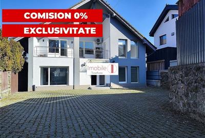 Casă individuală cu 10 camere cu Canalizare în Zorilor - 1