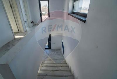 Casă cu 4 camere cu Teren 500 Mp în Vișani - 10