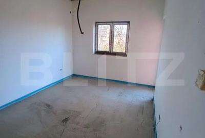 Casă cu 5 camere cu Teren 336 Mp în Central - 9