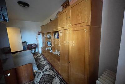 Bloc izolat. Etaj intermediar. Centrala proprie. - 5
