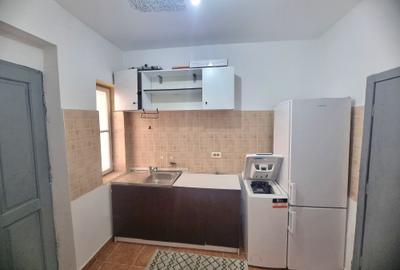 Garsonieră decomandată, mobilată în Traian - 2