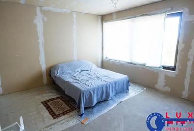 Casă cu 6 camere cu Teren 2564 Mp în Mineri - 12