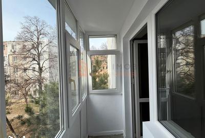 Apartament cu 3 camere decomandat în Micro 14