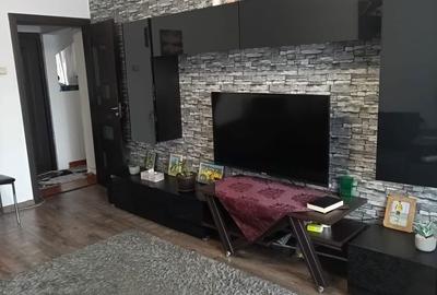 Apartament cu 2 camere decomandat în Ungheni - 3