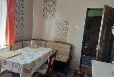 Casă cu 4 camere în Breazu - 1