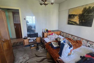 Apartament cu 3 camere decomandat în Drumul Taberei - 9