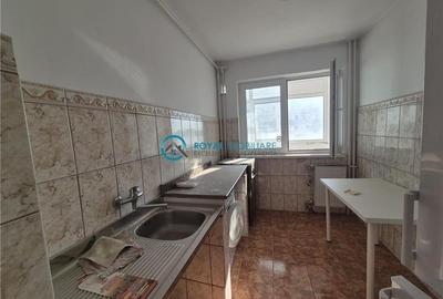 Royal Imobiliare - Vanzare Apartament zona Vest - 5