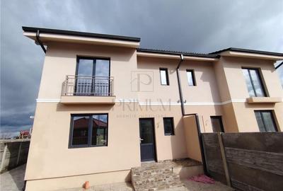 Duplex cu 4 camere cu Canalizare în Moșnița Nouă - 2