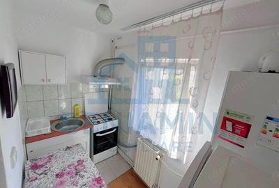 Garsonieră decomandată în 1 Mai - 3