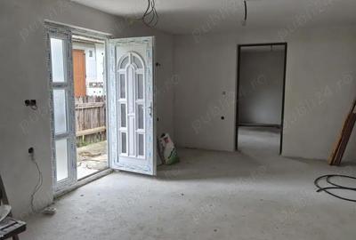 Casă cu 3 camere cu Teren 102 Mp în Moroeni - 5