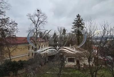 Apartament cu 3 camere semidecomandat în Semicentral - 1