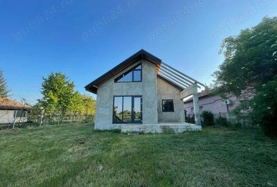 Casă cu 5 camere cu Teren 1500 Mp în Siliștea Snagovului - 4