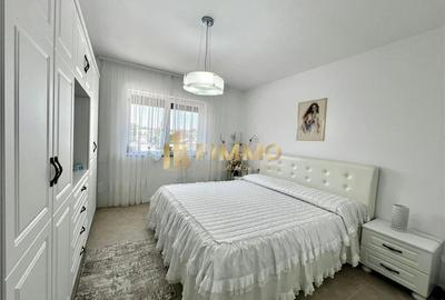 Apartament cu 3 camere decomandat, mobilat în Ipotești