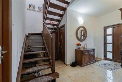 Casă individuală cu 8 camere cu Canalizare în Moara de Vânt - 15