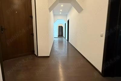 Apartament cu 3 camere decomandat în Ultracentral