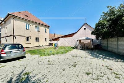 Casa individuala in Sibiu, 373mp teren, 8 camere, pretabila investitie - 1