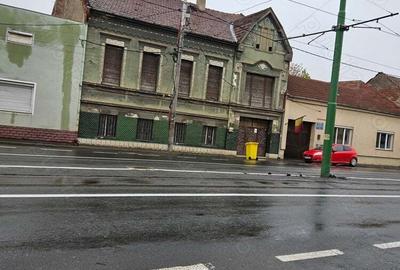 Casă cu 7 camere în Central