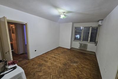 Soseaua Stefan cel Mare doua cam et 1 vedere stradala langa parcul circului - 7