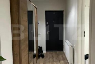 Apartament cu 2 camere semidecomandat în Tractorul - 3