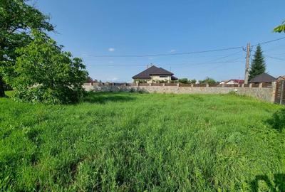 Teren de 1100 mp, în Gârdani - 8