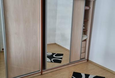 Apartament cu 3 camere semidecomandat în Sud - 4