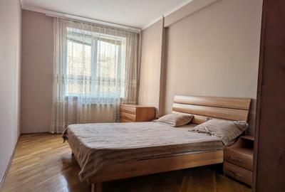 Apartament cu 2 camere decomandat în Astra