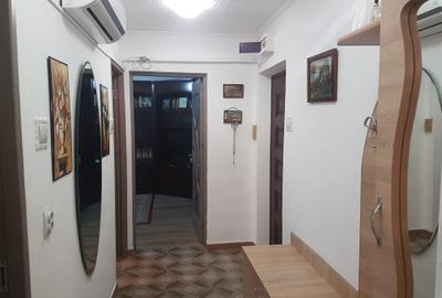 Apartament doua camere, decomandat, mobilat si utilat, sudic, liber, Piata Sud - 14