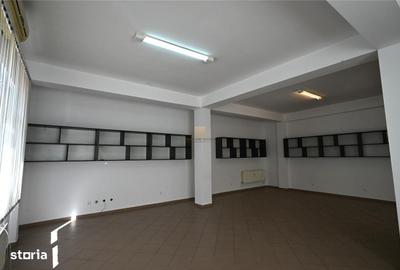 Spațiu comercial, de 82 mp, în Vama - 1