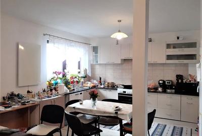 Duplex cu 6 camere în Sânpetru