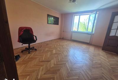 Garsonieră decomandată în Central - 3