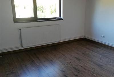 Casă cu 4 camere cu Canalizare în Bucium - 2