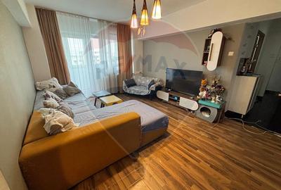 Apartament cu 3 camere de vanzare - Crangasi