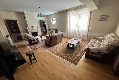 Vila de vanzare, cu 11 camere, 550 mp, zona Bariera Valcii - 3