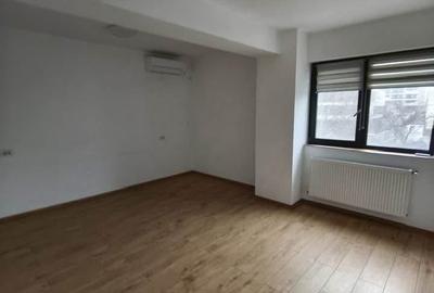 Apartament cu 3 camere decomandat în Universitate - 13