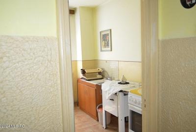 Stefanesti - Valea Mare Stadion, apartament 3 camere, etaj 1, 65 mp! - 18