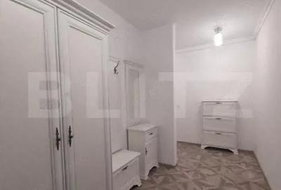 Apartament cu 3 camere decomandat în Livezeni - 3