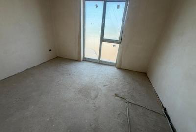 Duplex cu 4 camere cu Canalizare în Central - 14