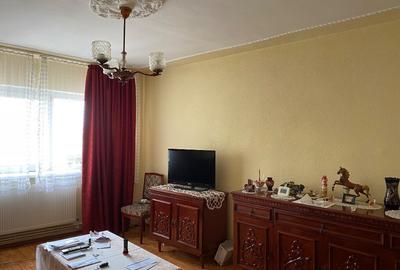 Apartament 4 camere zona A - 1