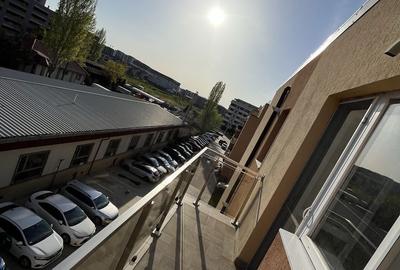 Apartament cu 3 camere decomandat în Theodor Pallady