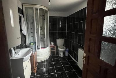 Casă cu 6 camere cu Teren 2000 Mp în Central - 8