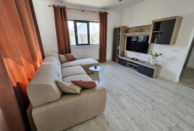 Casă cu 4 camere în Berceni - 1