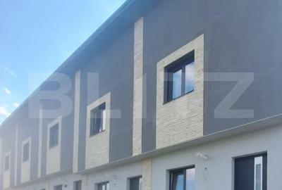 Casă cu 3 camere cu Canalizare în Central - 2